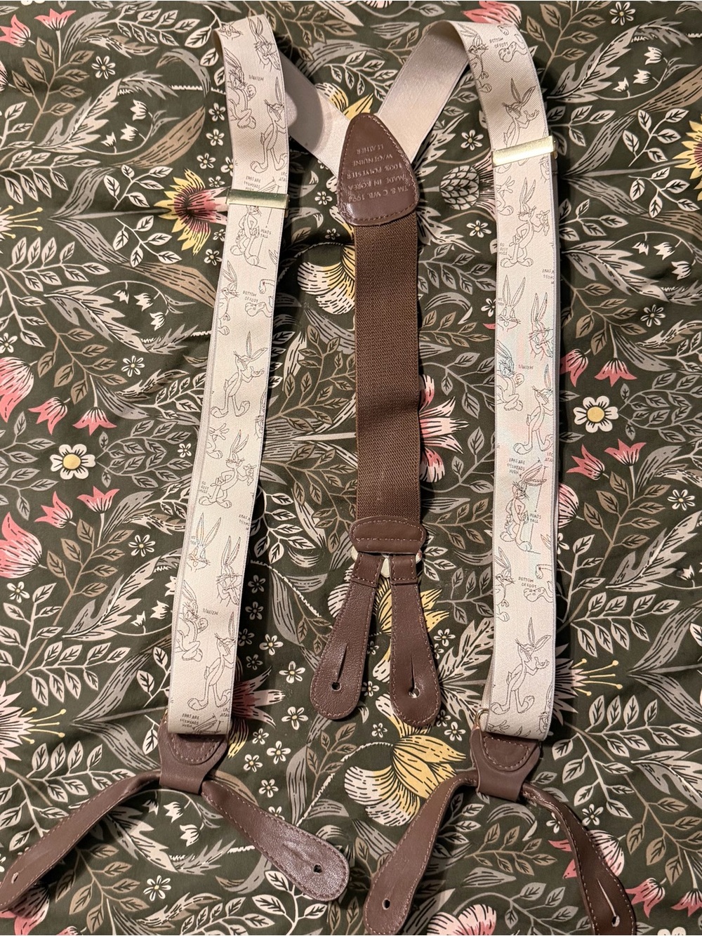 1994 vintage looney tunes bugs bunny adjustable suspenders